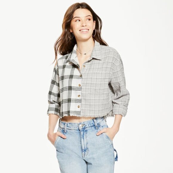 AEROPOSTALE Long Sleeve Spliced Plaid Cropped Flannel Button-Down Shirt - Picture 1 of 5
